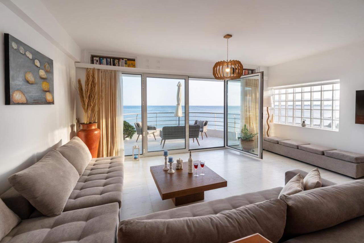 Seaview Apartment